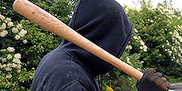 Loupež s baseballovou pálkou