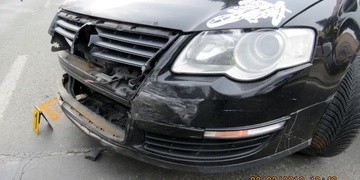 Zfetovaný řidič způsobil nehodu a zranil čtyřiatřicetiletou ženu