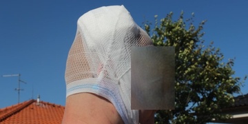 Zase ta Americká. Dnes ráno skončil mladík v louži krve, přepadená zdravotní sestřička pak zmlácená a s kasrem v očích.