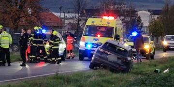 Tragická nehoda, motocyklista zemřel ještě v sanitce