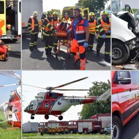 Čelní střet dvou dodávek, vrtulník transportoval dva těžce zraněné