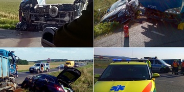 Nákladní vůz s uhlím zavalil Mercedes