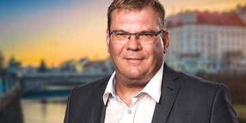 Bezpečnost v Plzni, gigatovárna v Líních i cena energií