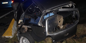 Patnáctiletý chlapec havaroval s autem, z místa ho transportoval vrtulník