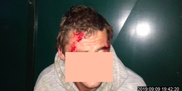 Dal si víno a zapnul náhon na všechny čtyři