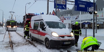 Po kolejích tentokrát vyrazila sanitka
