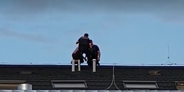 Před démony skákal ze střechy na střechu