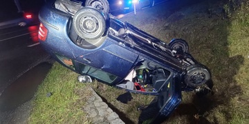 Bez řidičáku a po nehodě odmítl test na drogy