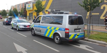 Čtyřletý chlapec vběhl přímo do silnice