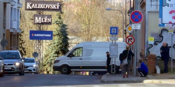 Řidiči ujela jeho dodávka a zablokovala dopravu