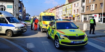 Střet vozu se čtrnáctiletou dívkou