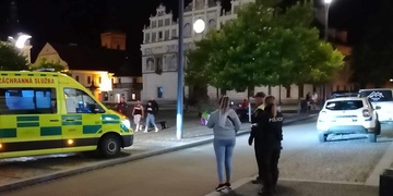 Hromadná rvačka u nočního klubu
