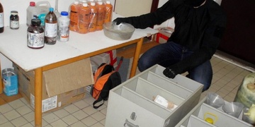 „Jsem výrobce prskavek!“ bránil se mladý chemik