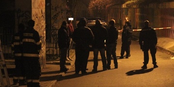 Pokus vraždy - 2x bodnul muže a z místa uprchl! Zde je popis útočníka: