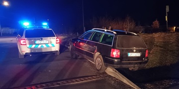 Zablokoval železniční přejezd a pak nadýchal 3,82 promile