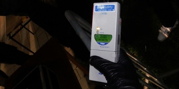 Opilí mladiství v centru Plzně