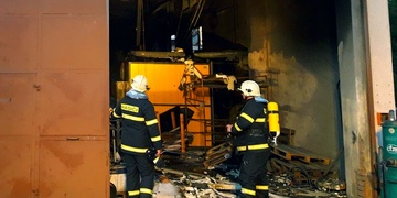 Požár haly způsobil milionovou škodu