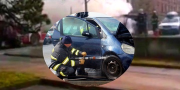 Požár zničil Mercedes v centru Plzně