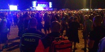 Zloděj návštěvníky Pekelného ostrova okrádal ve stanech během jejich spánku