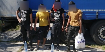 Afghánce dnes odpoledne zadrželi v bulharském kamionu