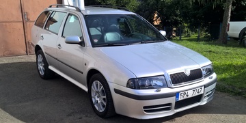 Ukradli mi auto i s dětským kočárkem