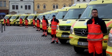 Poprvé můžeme ke „stolu“ z obou stran!