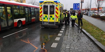 Muž vstoupil přímo před nákladní auto