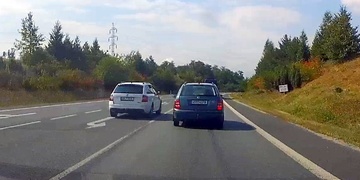 Nebezpečné předjíždění