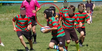 Zachránit život muži běžel 11letý ragbista Ben