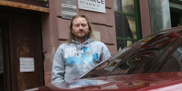 „ANDĚL JEZDÍ V BMW“ – Nalezli jsme muže, kterého jste překřtili na Anděla silnic