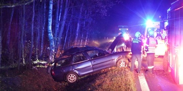 S téměř dvěma promile a bez řidičáku málem smetl jiný automobil
