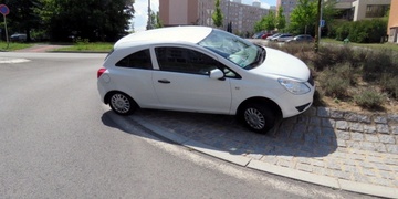 Seniorka usedla za volant s téměř dvěma promile alkoholu