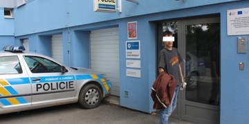 GRATULUJEME:  Redaktor sám vypátral a předal policistům pohřešovaného chlapce