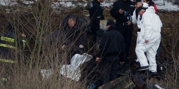 V chatce uhořeli dva lidé a dva psi