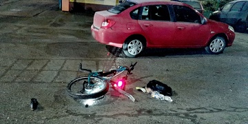 Dva sražení cyklisté během hodiny