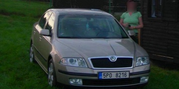 Tohle auto ukradli dnes v Plzni v Ledecké