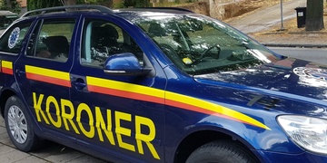 V domě, kde proběhla protidrogová razie, našli mrtvého muže