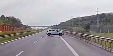 Nepochopitelné jednání řidičky na dálnici