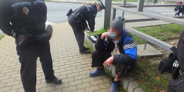 S více než třemi promile nezvládl chůzi