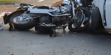 Motorkář střet s autem nepřežil