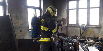 Dva požáry v Plzni téměř současně