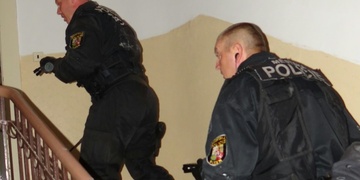 Plynovka, šperky, hodinky, telefony, ale i náhradní zuby