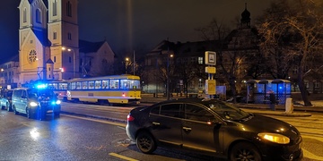 Střet auta se silně opilým chodcem