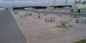 Policie pátrá po totožnosti "vozíkových teroristů"