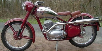 Kriminalisté šetří krádež tří motocyklů - veteránů. Škoda je téměř půl milionu