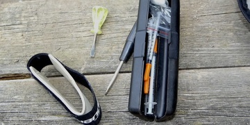 Dvaadvacetiletá narkomanka pod vlivem pervitinu a konopí způsobila dopravní nehodu