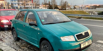 Muž za volantem nikdy nevlastnil řidičský průkaz