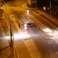 Opilý devatenáctiletý řidič se učil driftovat