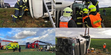 Muže přimáčknutého pod kabinou kamionu vyprošťovali více než hodinu