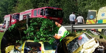 Těžce zraněná žena stále v nemocnici bojuje o život